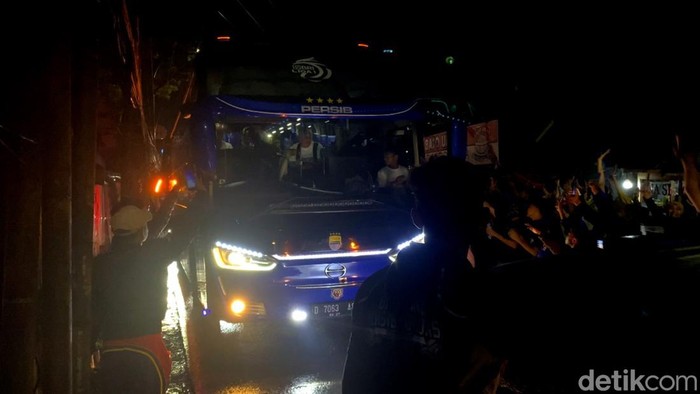 1748106815038-perayaan-juara-persib-bandung-1748097302448_169