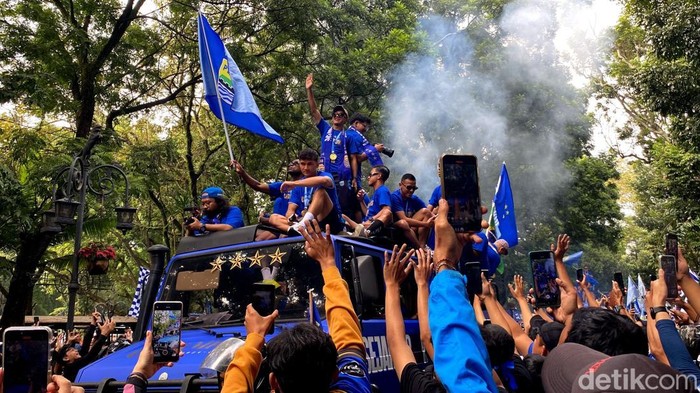 1748149537840-konvoi-persib-juara-minggu-2552025-1748142542502_169