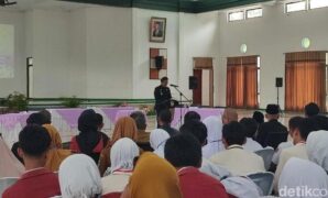 1757352264249-lomba-cerdas-cermat-bahasa-inggris-di-gedung-islamic-center-ciamis-1757326643991_169