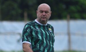 1758562053850-pelatih-persib-bojan-hodak-1754636574842_169