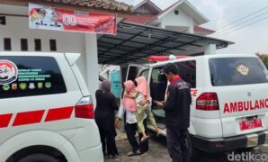 1758799714972-siswa-sdn-di-cianjur-alami-keracunan-usai-santap-mbg-1758795401199_169