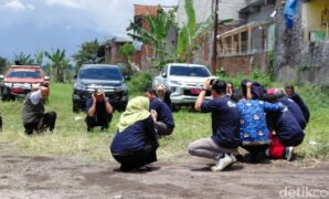 1759318119285-kegiatan-sekolah-lapang-gempa-bumi-dan-tsunami-di-garut-1759300426793_169