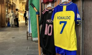 1759404441826-cristiano-ronaldo-lionel-messi