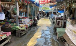 1760570187425-kondisi-pasar-pananjung-pangandaran-1760518328885_169