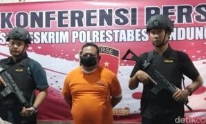 1761197345071-pengungkapan-kasua-dukun-cabul-di-panyileukan-bandung-1761192578168_169