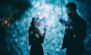 1761283886892-ilustrasi-pasangan-rindu_169