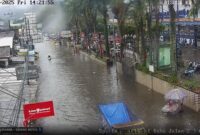 1761413263448-kondisi-banjir-di-jalan-raya-lembang-1761291668448_169