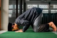 1761434325160-sholat_169
