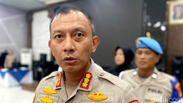 1761564505188-kapolrestabes-bandung-kombes-pol-budi-sartono-1761549573363_169