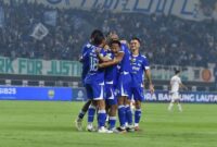 1761585928077-selebrasi-para-pemain-persib-1761574883682_169