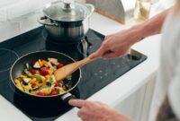 1761693414190-ilustrasi-memasak_169