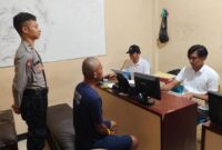 1761737264371-as-saat-dilakukan-pemeriksaan-di-polres-kuningan-1761730266282_169