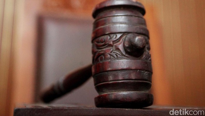 1761737329847-ilustrasi-hukum-2_169