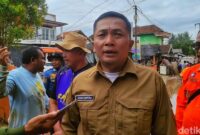 1761737378676-kepala-dinas-pendidikan-kabupaten-sukabumi-deden-sumpena-1761726444573_169