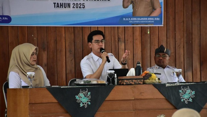 1761758856137-pemkab-sumedang-gelar-rapat-koordinasi-tim-percepatan-penurunan-stunting-tpps-2025-di-gedung-tp-pkk-rabu-29102025-1761734783377_169