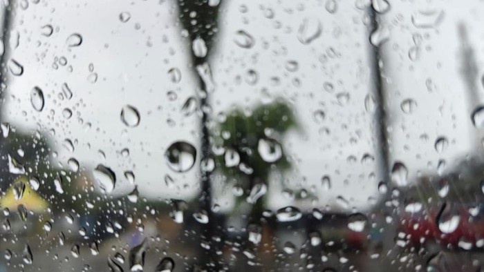 1761779950337-ilustrasi-hujan-1748142789481_169