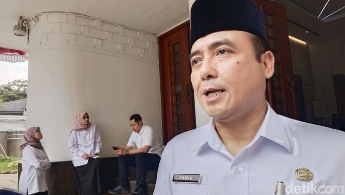 1761845461835-wakil-wali-kota-bandung-erwin-1755681648265_169