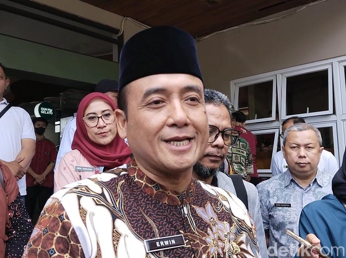 1761888545842-wakil-walikota-bandung-erwin-1761882822930_43