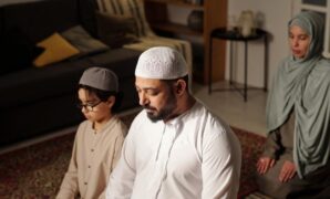 1762039216345-ilustrasi-muslim-salat-1742370339649_169