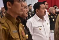 1762277402032-bupati-sumedang-dony-ahmad-munir-saat-menghadiri-kegiatan-penandatanganan-nota-kesepahaman-mou-antara-kepala-kejaksaan-tinggi--1762256870915_169