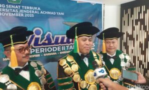 1762363555405-rektor-unjani-prof-dr-agus-subagyo-1762325914250_169