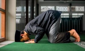 1762384717967-sholat_169