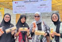 1762428728383-kepala-dkukm-kabupaten-sukabumi-tuty-harahap-1762400647833_169