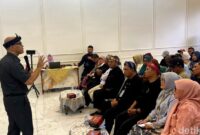 1762450041087-dprd-sambut-positif-retreat-asn-pemkot-bandung-perkuat-persatuan-1762412781233_169