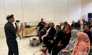 1762450041087-dprd-sambut-positif-retreat-asn-pemkot-bandung-perkuat-persatuan-1762412781233_169