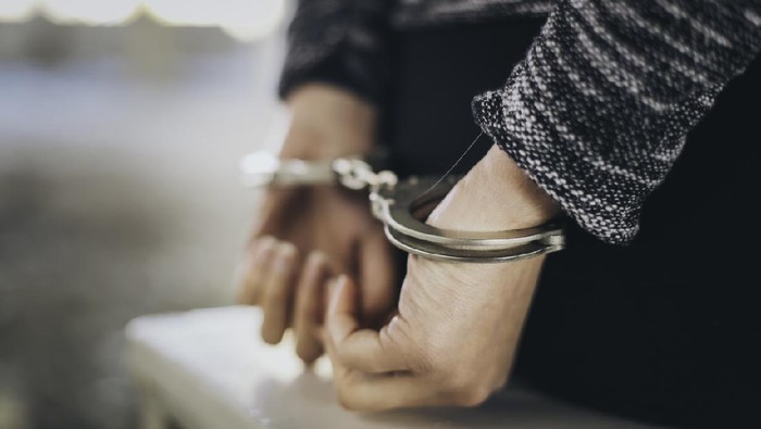 1762493518641-ilustrasi-napi-transgender-di-penjara-pria_169