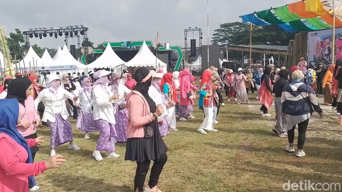 1762579636670-senam-di-line-dance-wjf-2025-1762567059312_169