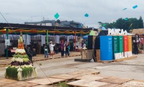 1762622765149-ornamen-bambu-kayu-hingga-hasil-bumi-yang-hiasi-area-wjf-2025-1762601406533_169