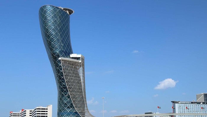 1762666154325-capital-gate-di-abu-dhabi-1753768282117_169