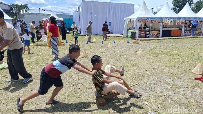 1762688055196-permainan-tradisional-di-wjf-2025-1762672706298_169