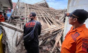 1762947065083-ilustrasi-rumah-rusak-akibat-bencana-di-bogor-1740645960771_169