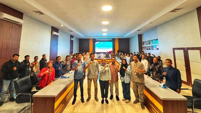 1762968387081-suasana-kegiatan-pembinaan-dan-pelatihan-bagi-pelaku-umkm-di-kabupaten-sukabumi-1762931916760_169