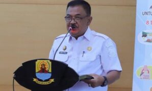 1763119823281-sekretaris-daerah-sekda-kabupaten-cirebon-hendra-nirmala-1763104568912_43