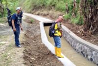 1763141146405-pekerjaan-peningkatan-jaringan-irigasi-permukaan-pjip-14-di-cibagong-desa-parakanlima-cikembar-dilakukan-dinas-pu-sukabumi-unt-1763101612204_169