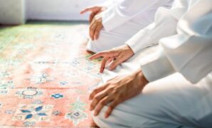 1763162314036-ilustrasi-sholat_169