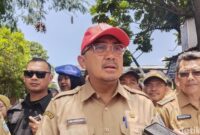 1763184195974-wali-kota-bandung-muhammad-farhan-saat-meninjau-kawasan-panyileukan-1760439596136_169