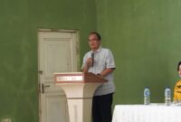 1763227417724-kepala-dppkb-sukabumi-bersama-para-kader-dan-peserta-rakor-berfoto-bersama-usai-sesi-pemaparan-materi-percepatan-penurunan-stu-1763189706952_169