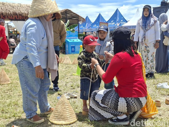 1763270699150-permainan-kelom-batok-bambu-1763199136326_43