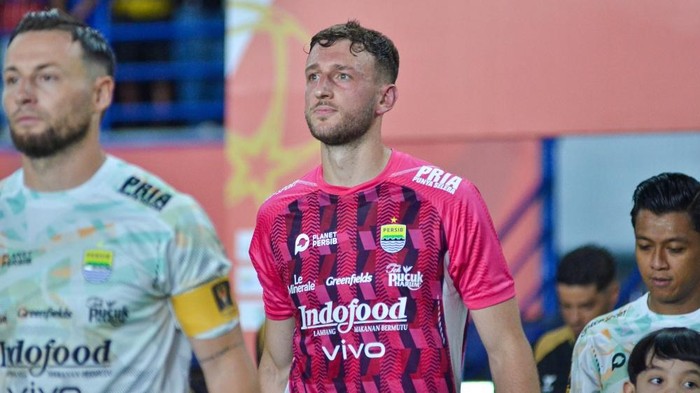 1763292261219-adam-przybek-1753786039262_169