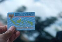 1763292305439-ilustrasi-cara-cek-nik-ktp-online_169