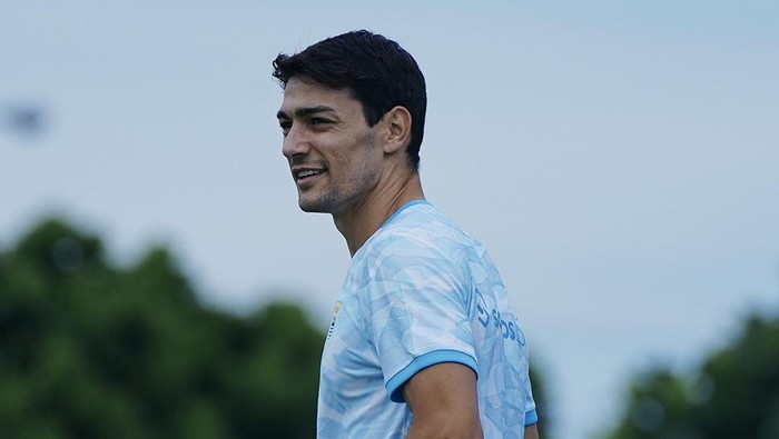 1763400522061-federico-barba-1756452781463_169