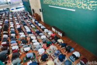 1763421360279-salat-iduladha-di-masjid-al-ukhuwah-kota-bandung_169