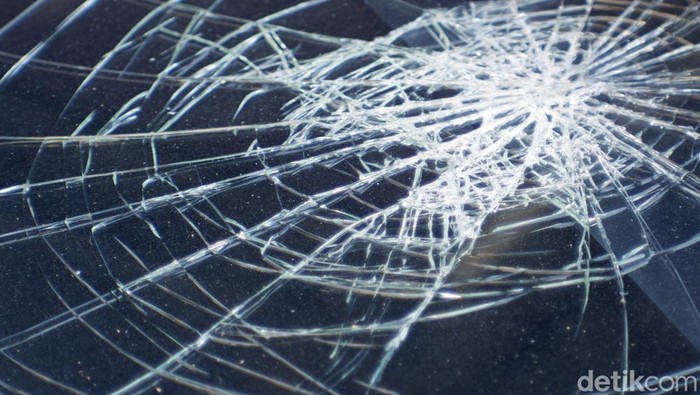 1763443634133-ilustrasi-kecelakaan_169