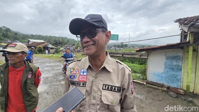 1763528718378-kadinsos-kabupaten-sukabumi-bambang-widyantoro-1763517057796_169