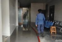 1763658319653-kebakaran-rs-pamanukan-subang-1763645622849_169