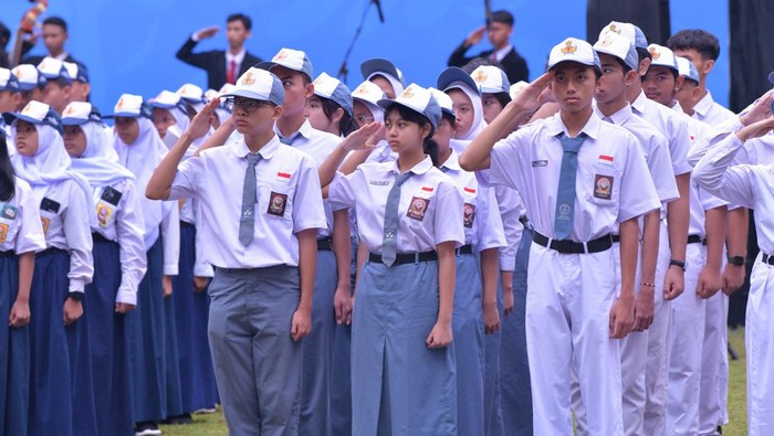 1763895945559-upacara-hari-guru-nasional-2023-di-kemendikbudristek-5_169